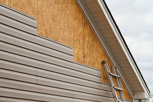 24/7 Emergency Siding Repair experts in Romeoville, IL